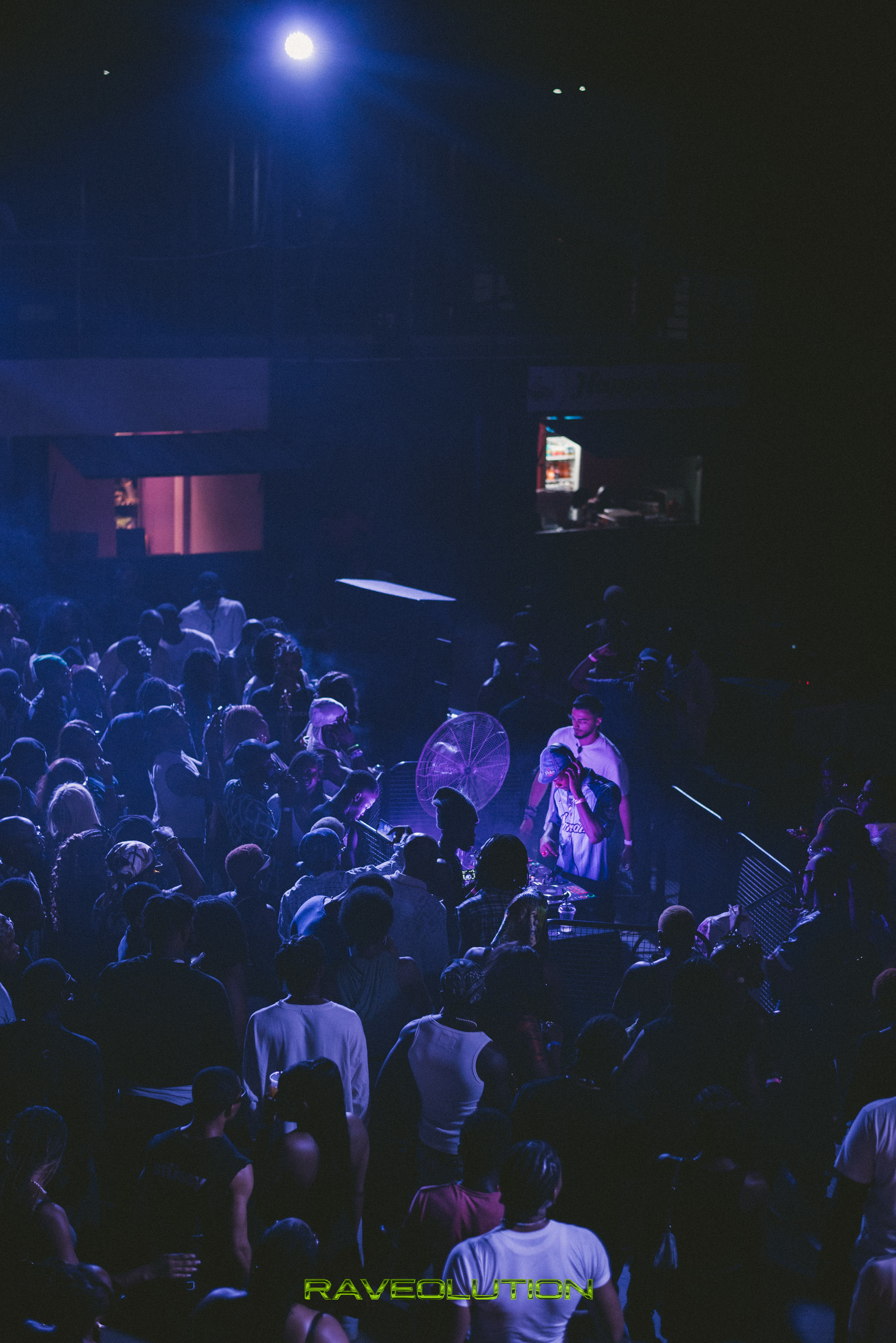 TS0_6093